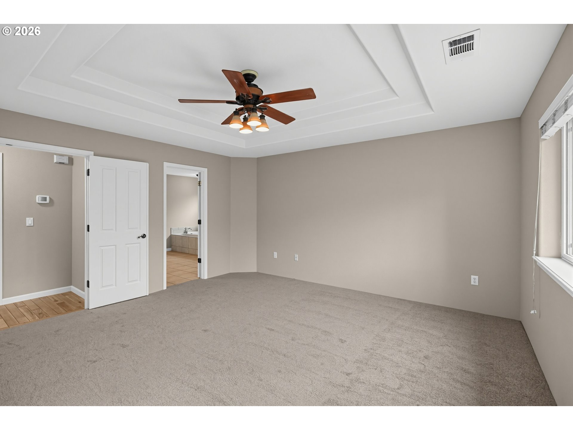 948 BLACK WOLF LN
