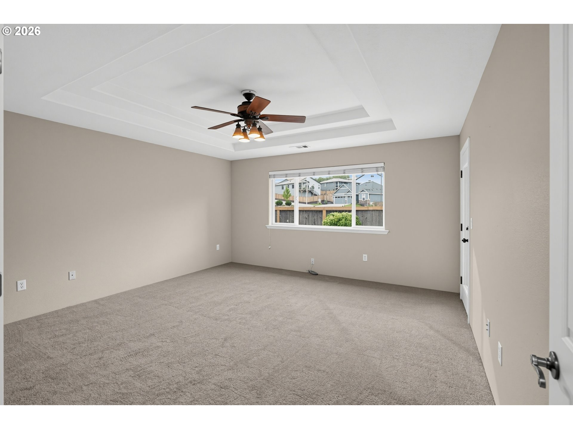 948 BLACK WOLF LN