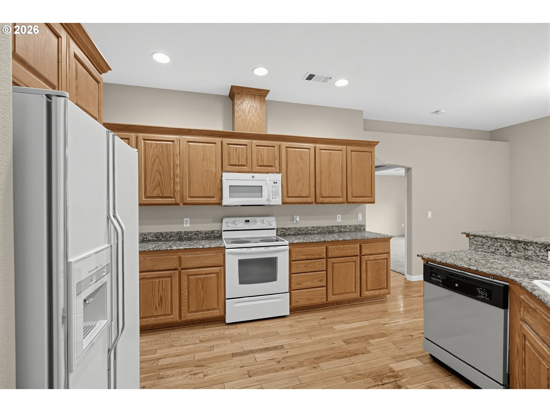948 BLACK WOLF LN