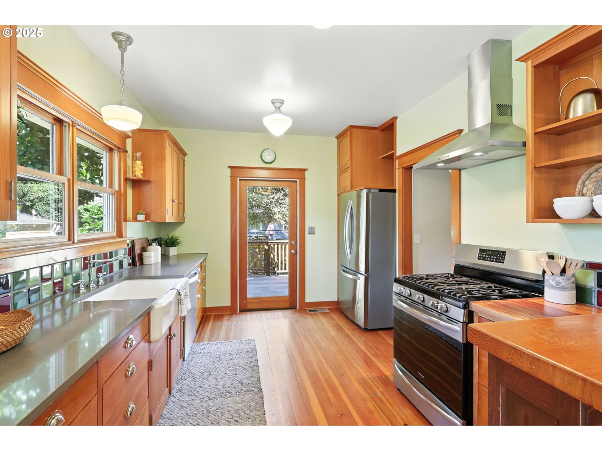 2537 NE 50TH AVE