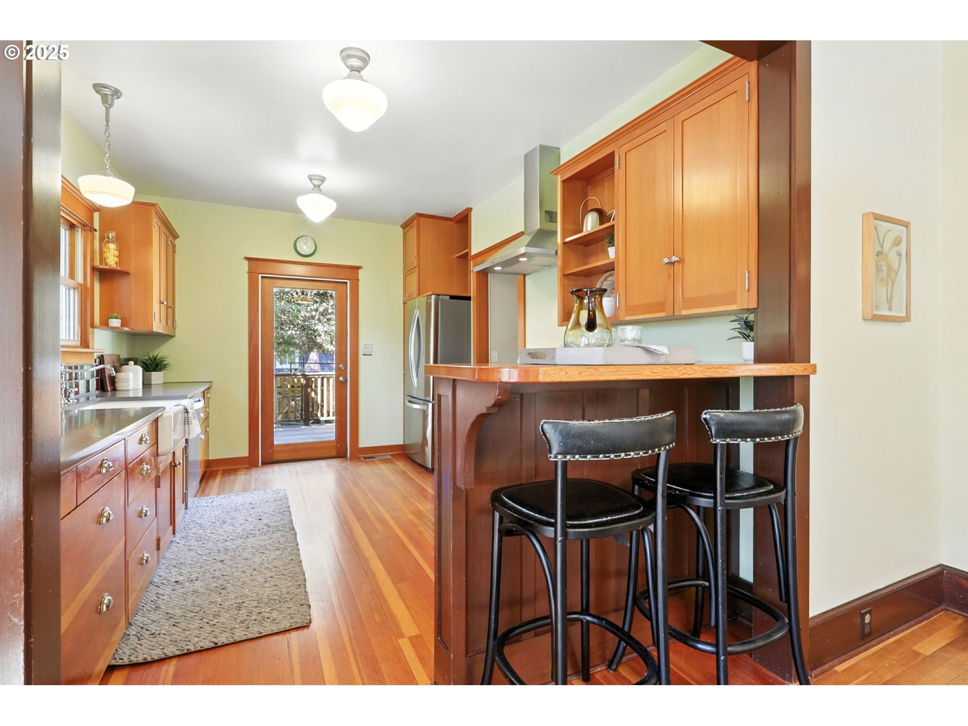 2537 NE 50TH AVE