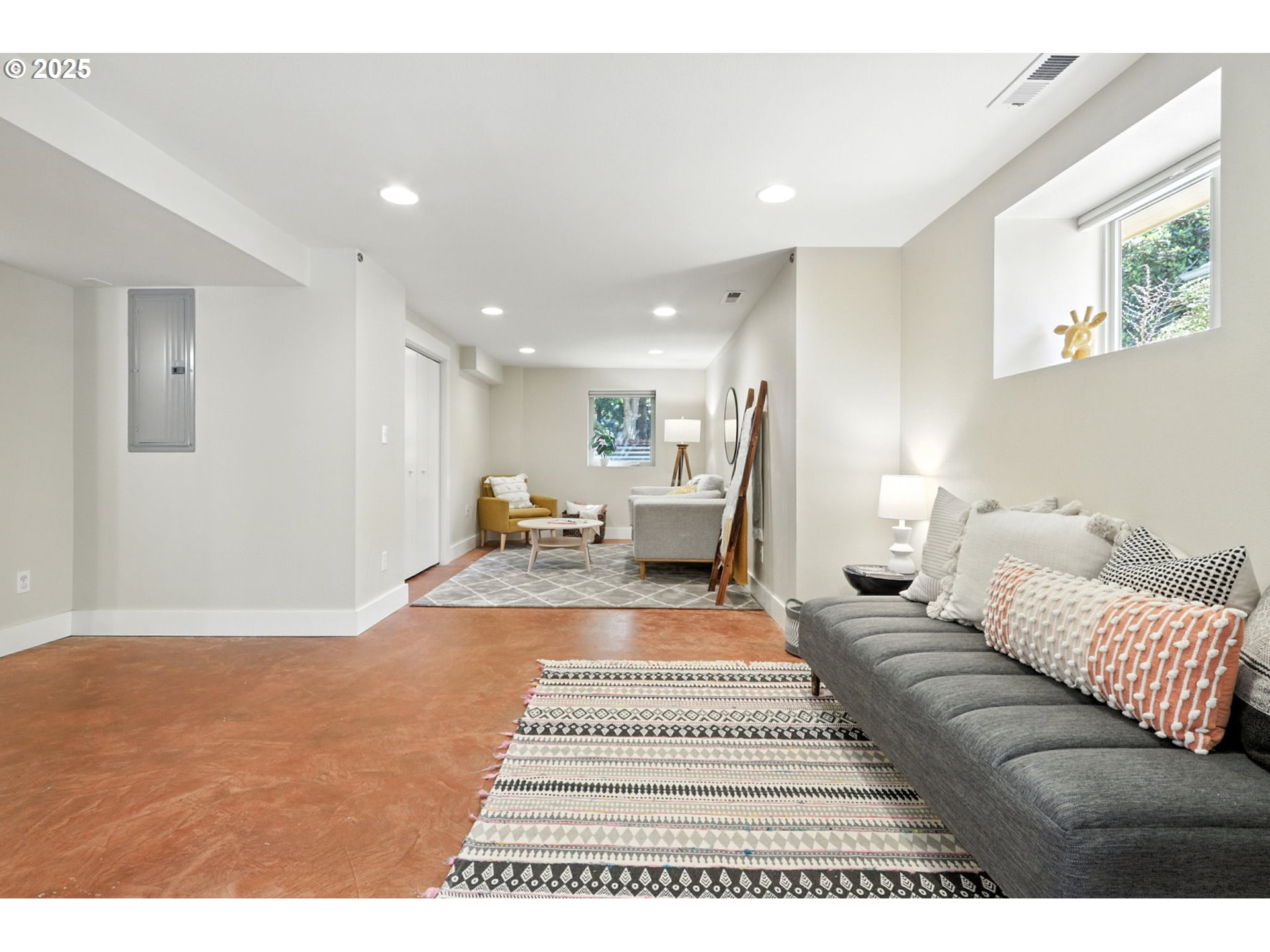 2537 NE 50TH AVE