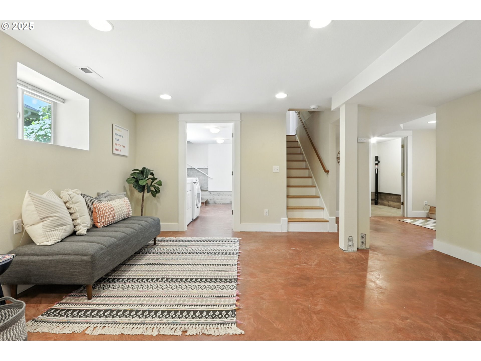 2537 NE 50TH AVE