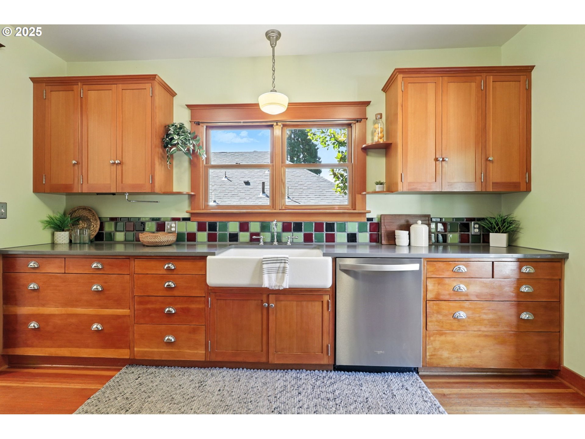 2537 NE 50TH AVE