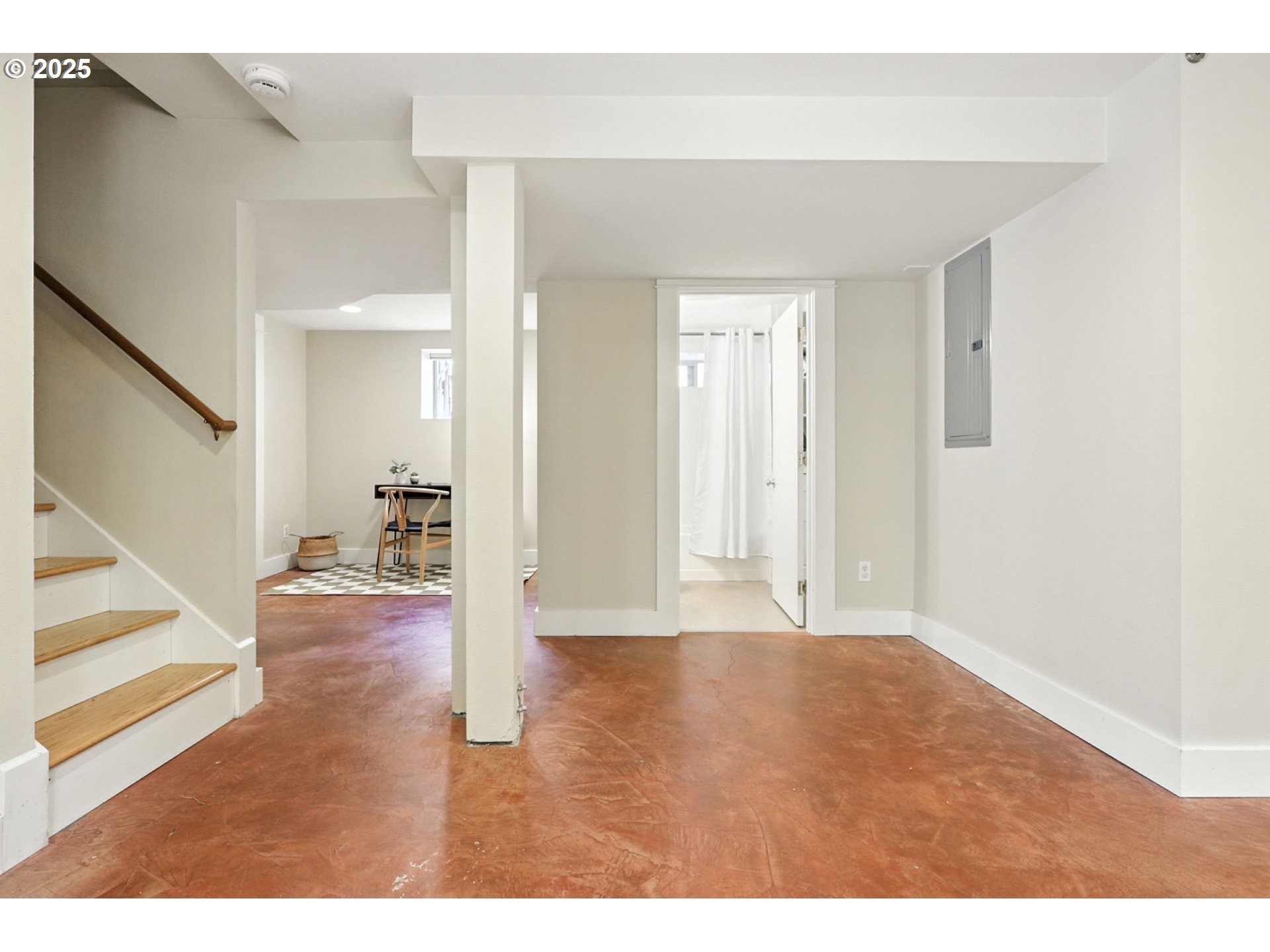 2537 NE 50TH AVE