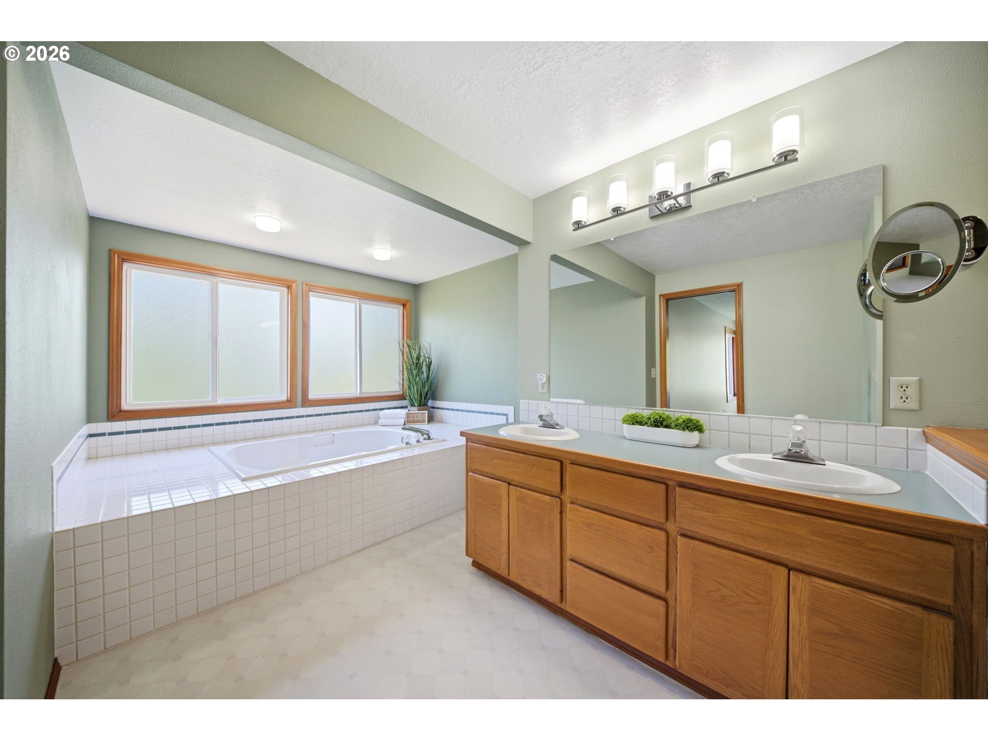 2647 SW Sylvania TER