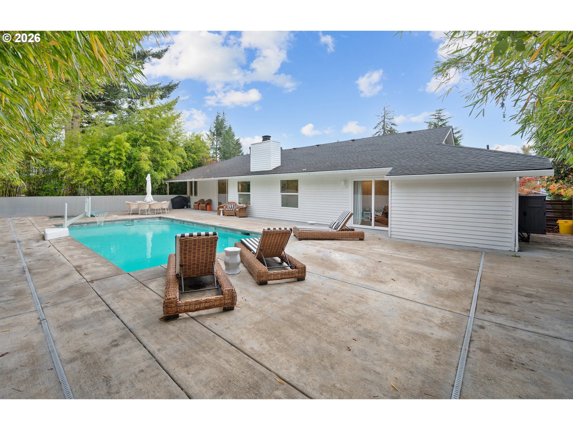 1464 GREENTREE CIR