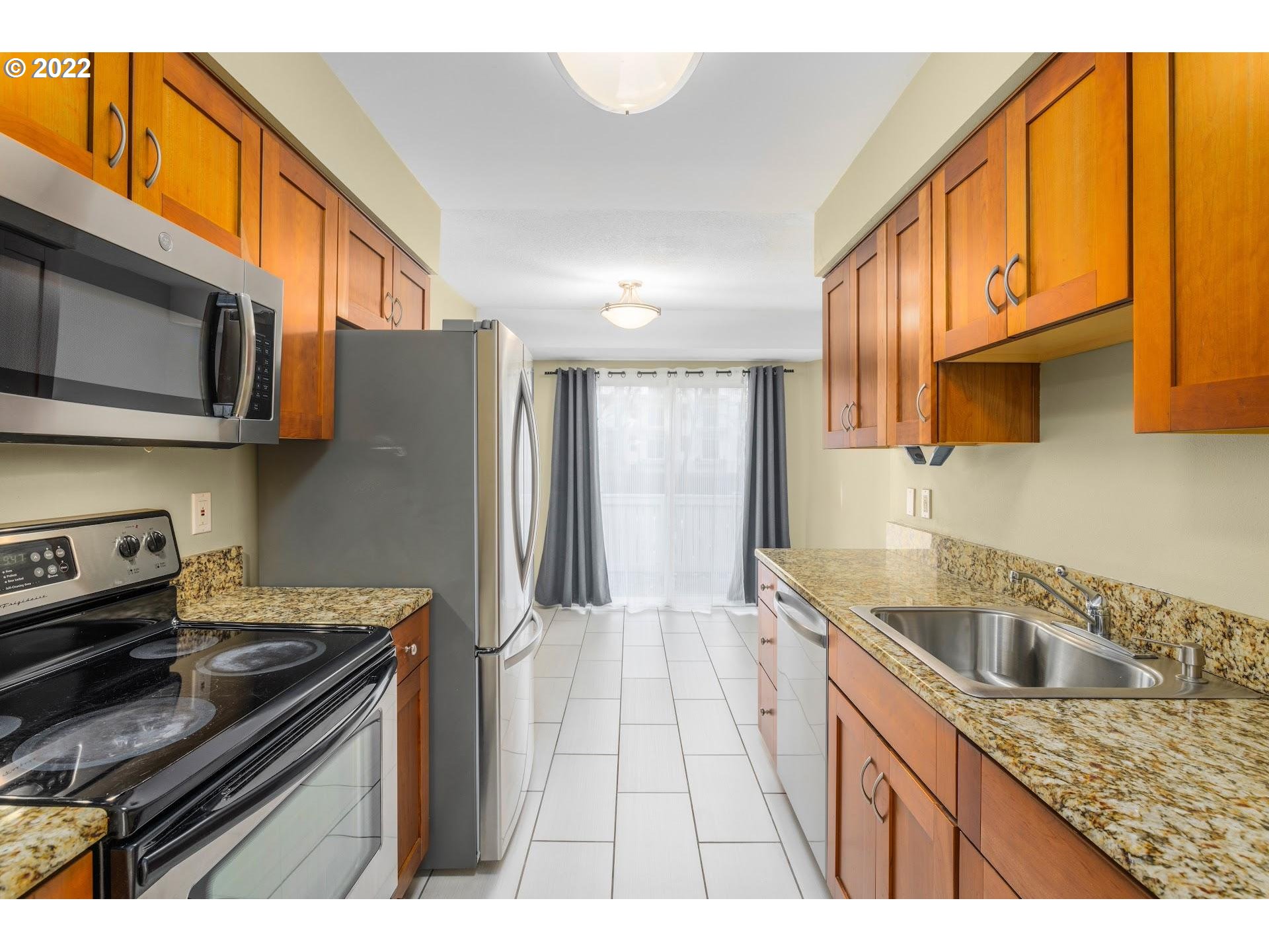 2527 SW SPRING GARDEN ST # 1