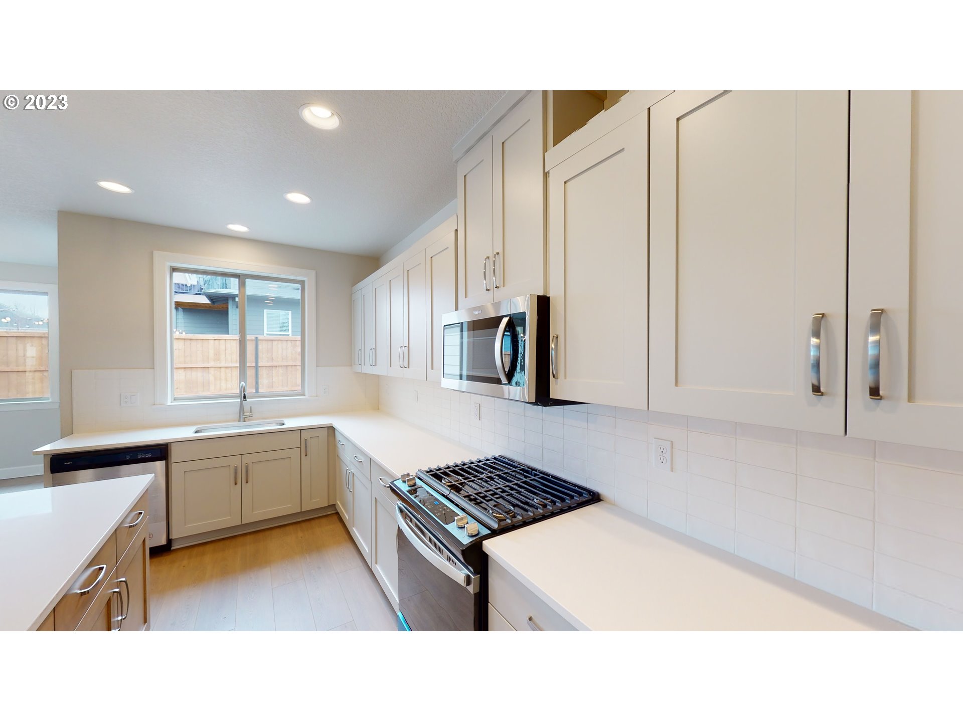 923 NE 17th AVE Lot 6