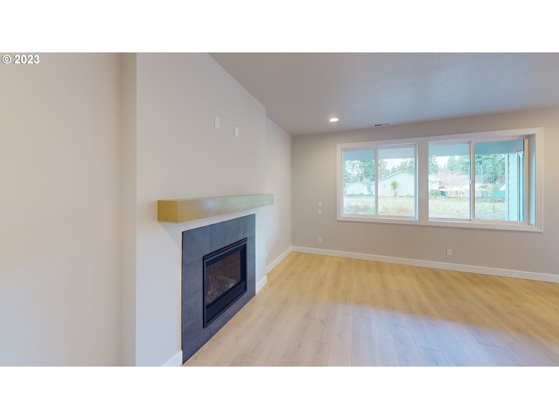 1012 NE 17th AVE L 22