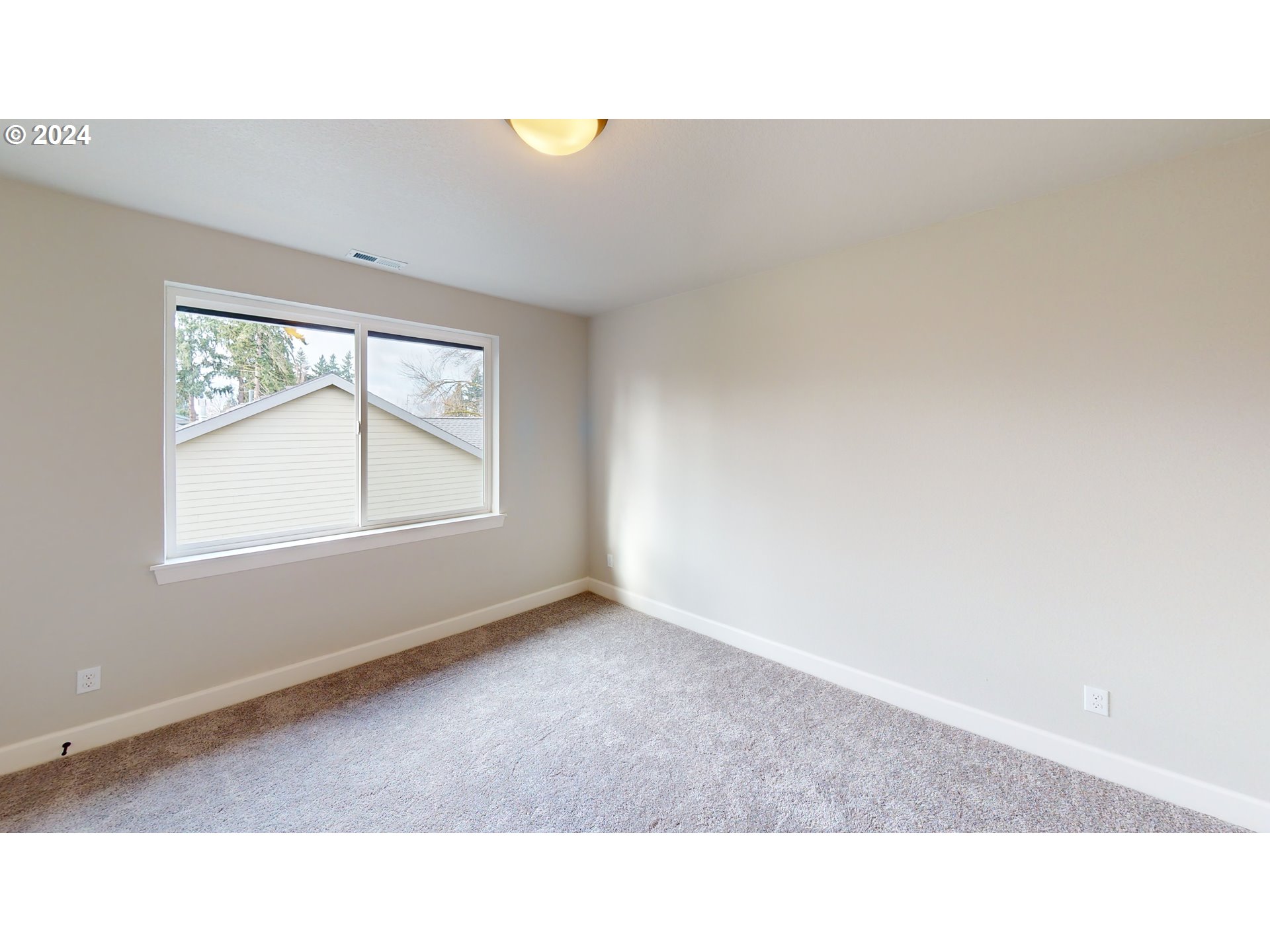 831 NE 17th AVE Lot 1