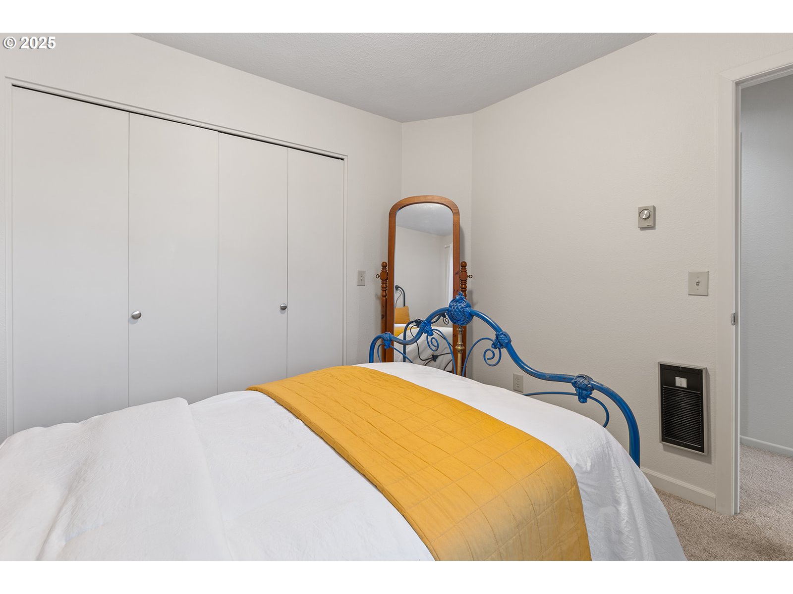 7807 NE LOOWIT LOOP 104