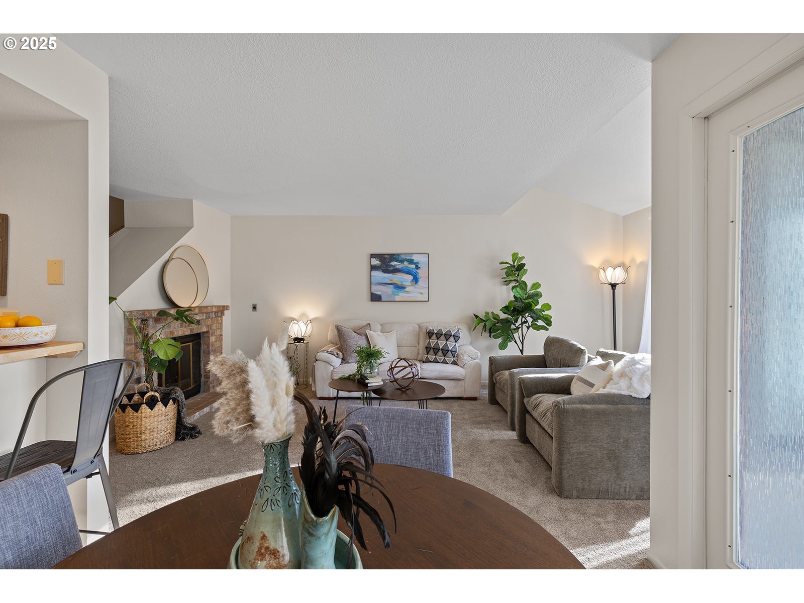 7807 NE LOOWIT LOOP 104