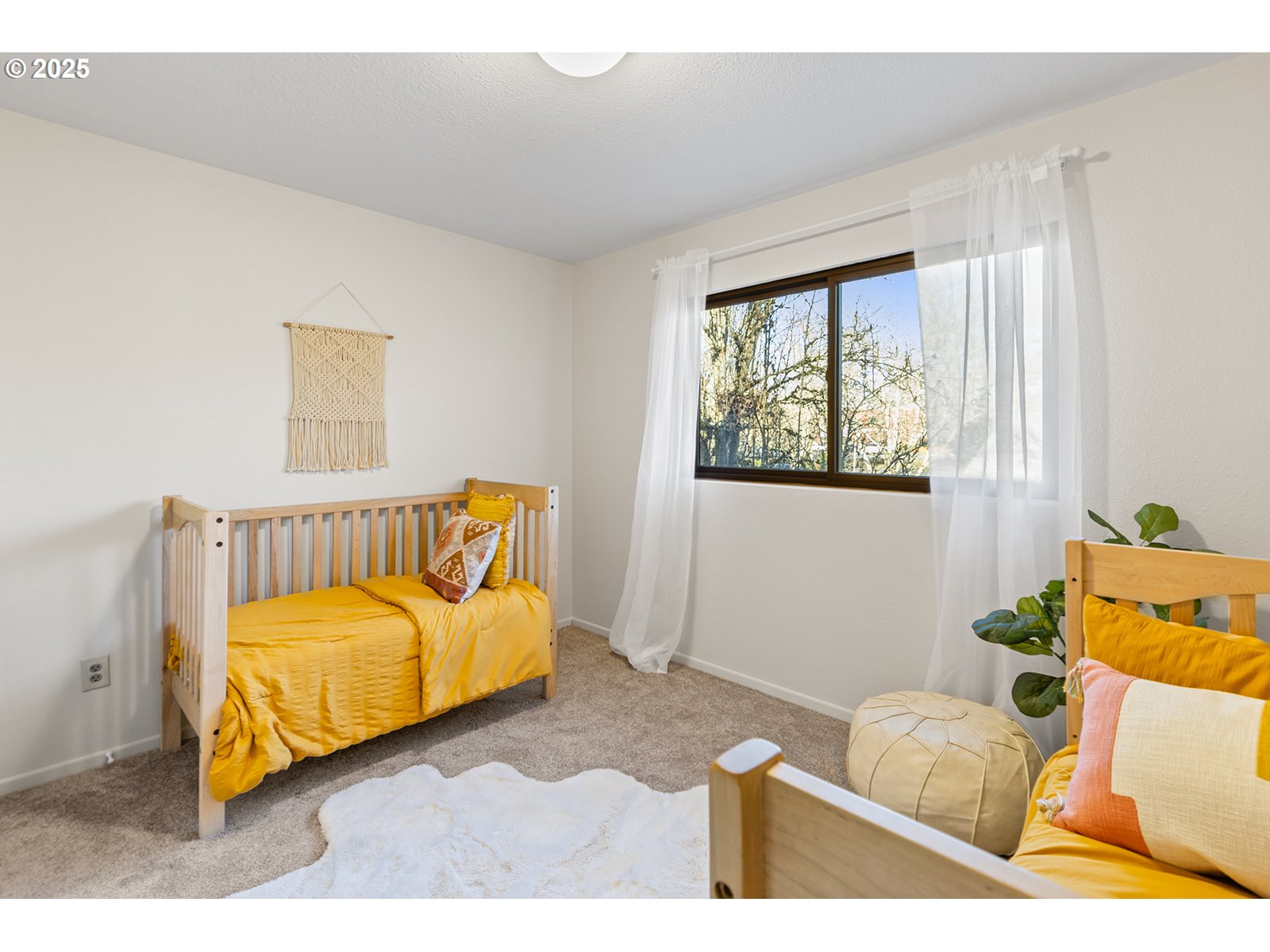 7807 NE LOOWIT LOOP 104