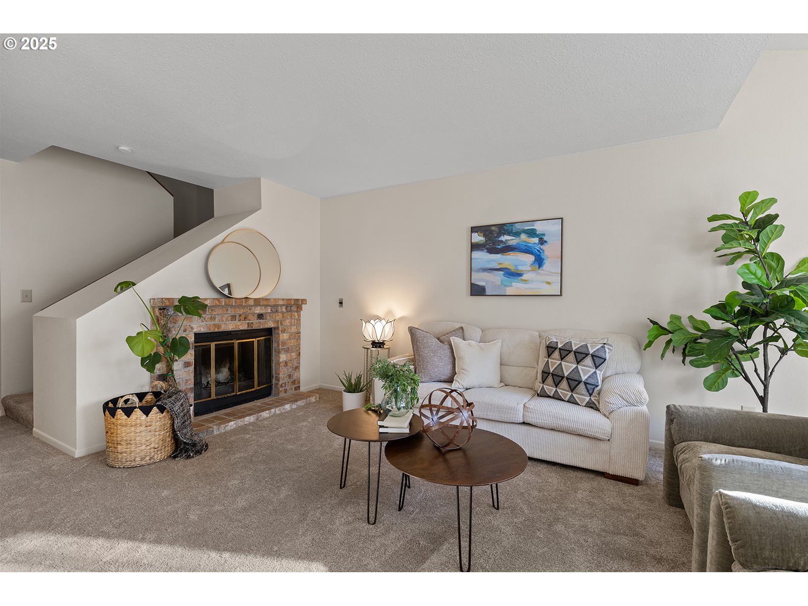 7807 NE LOOWIT LOOP 104