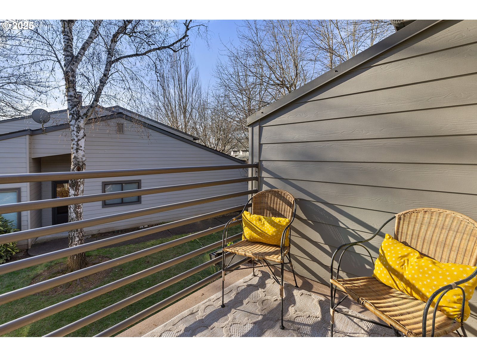 7807 NE LOOWIT LOOP 104