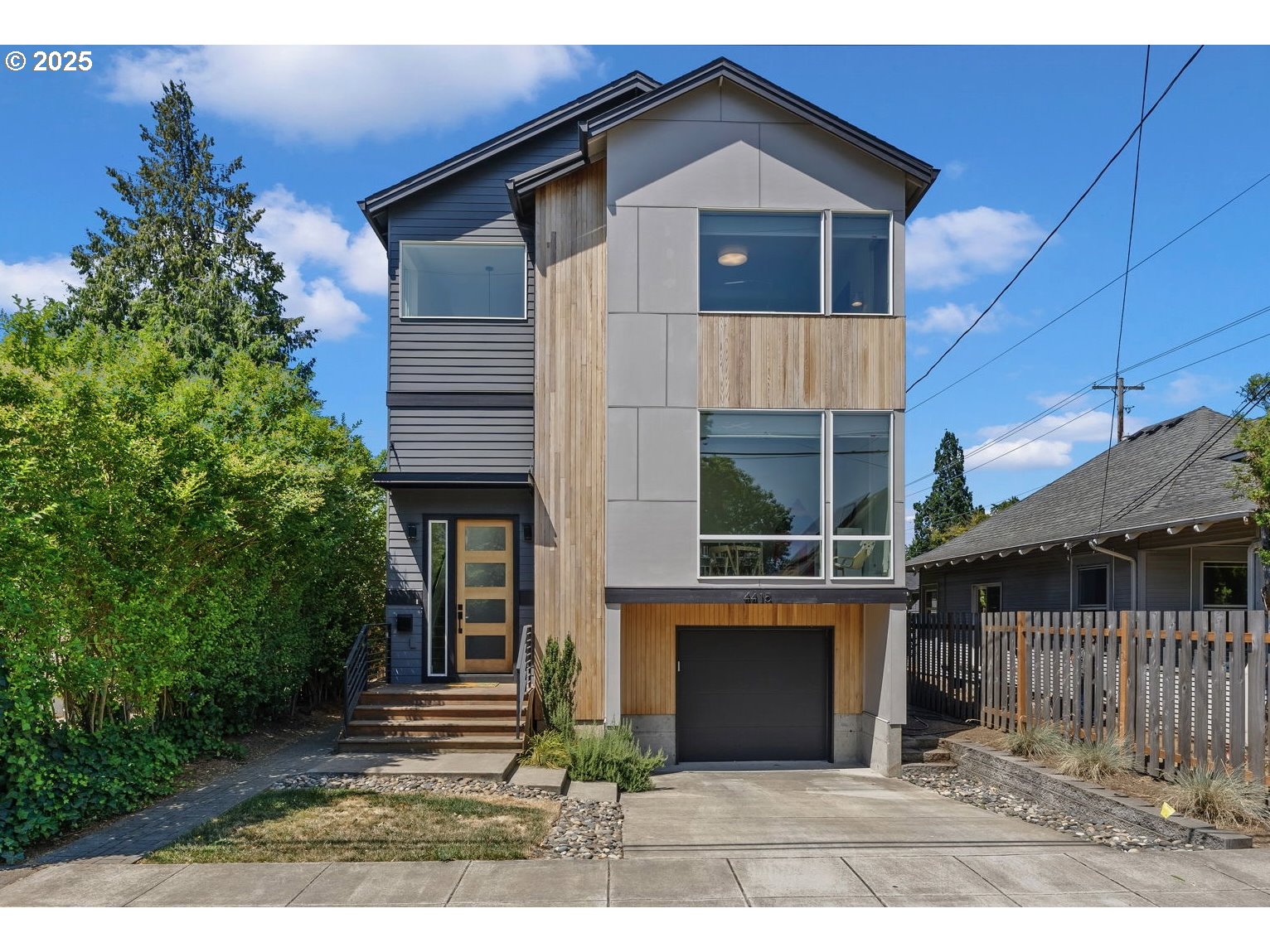 4415 NE 22ND AVE