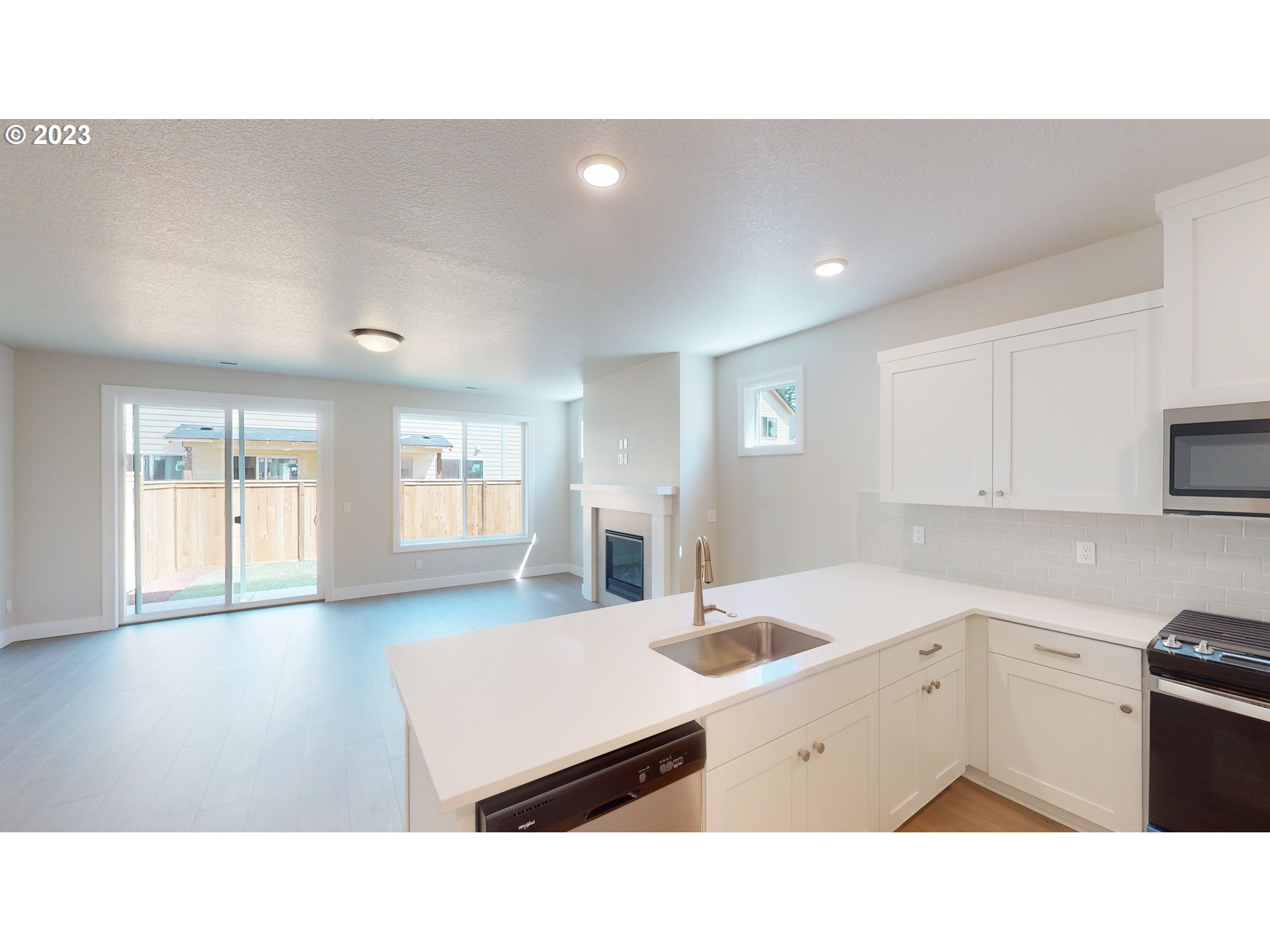 1125 lilium LN L40