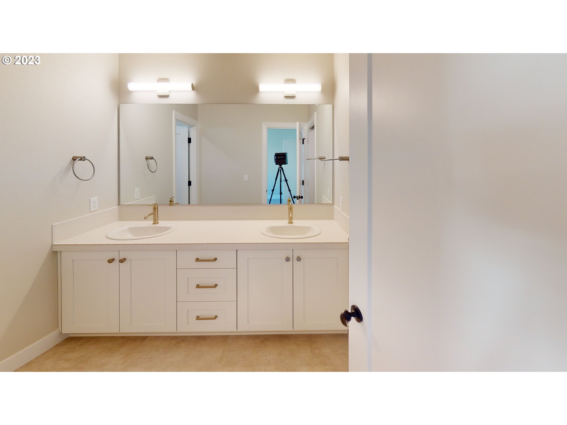 1125 lilium LN L40