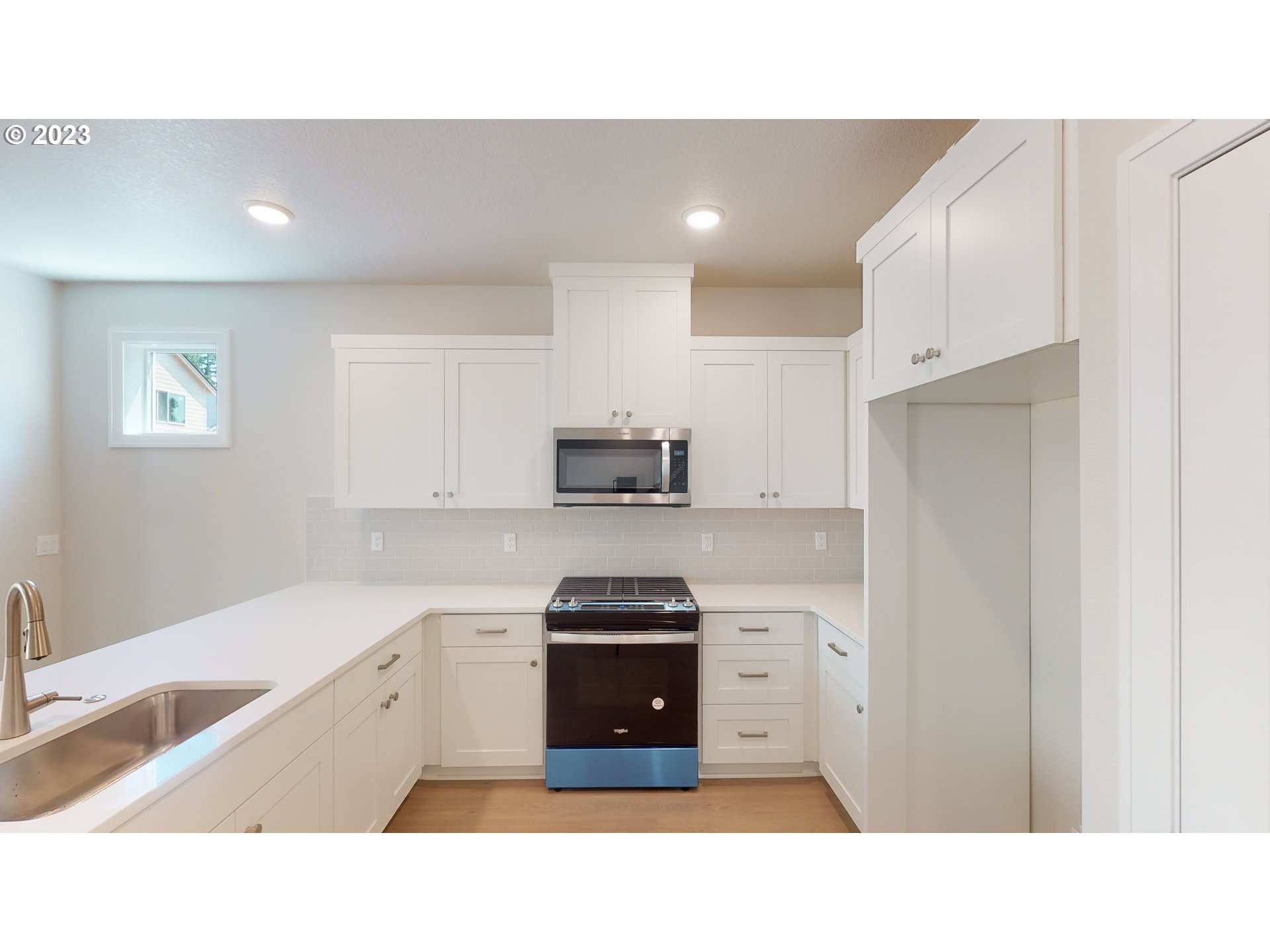 1125 lilium LN L40