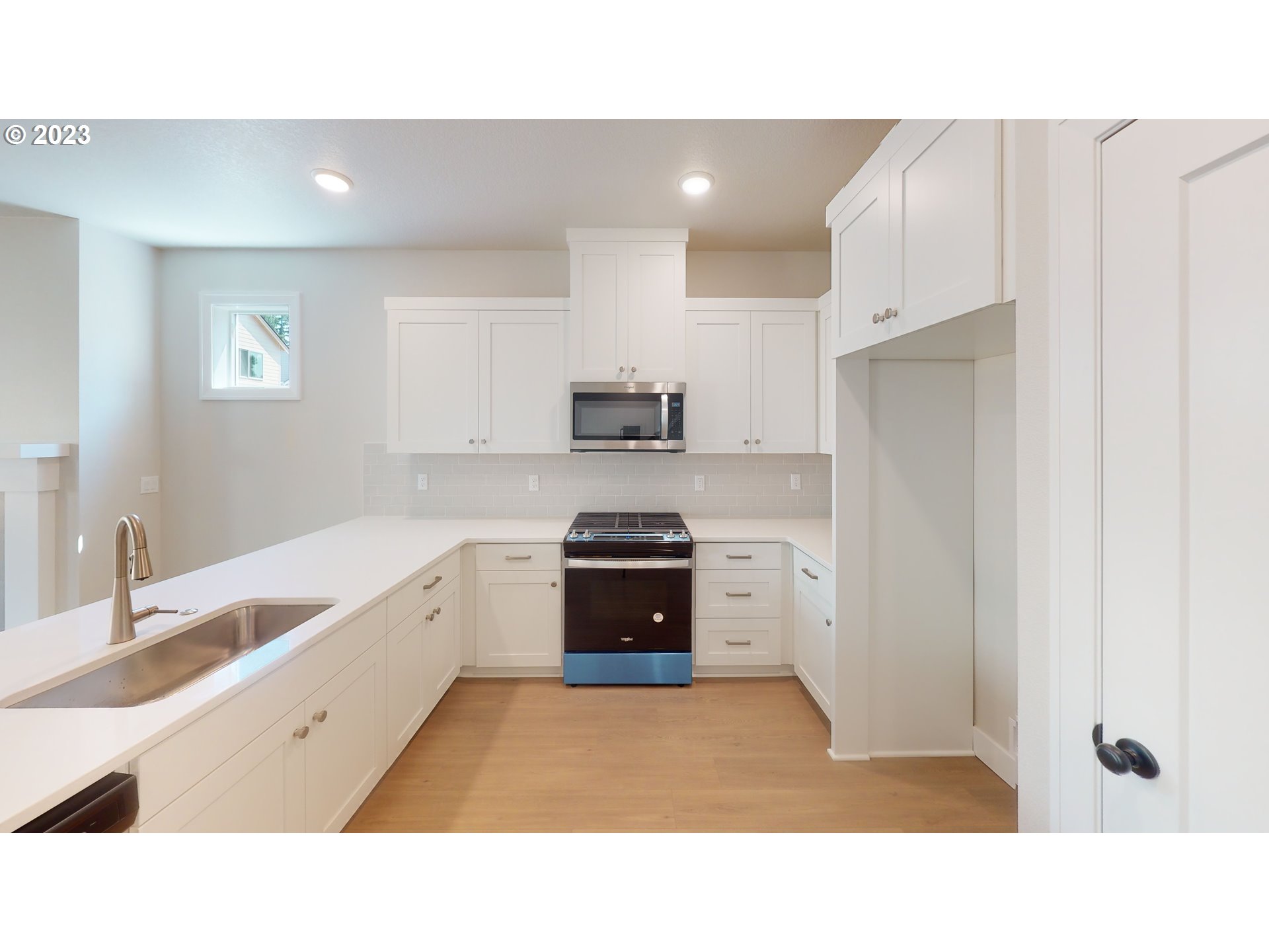 1125 lilium LN L40