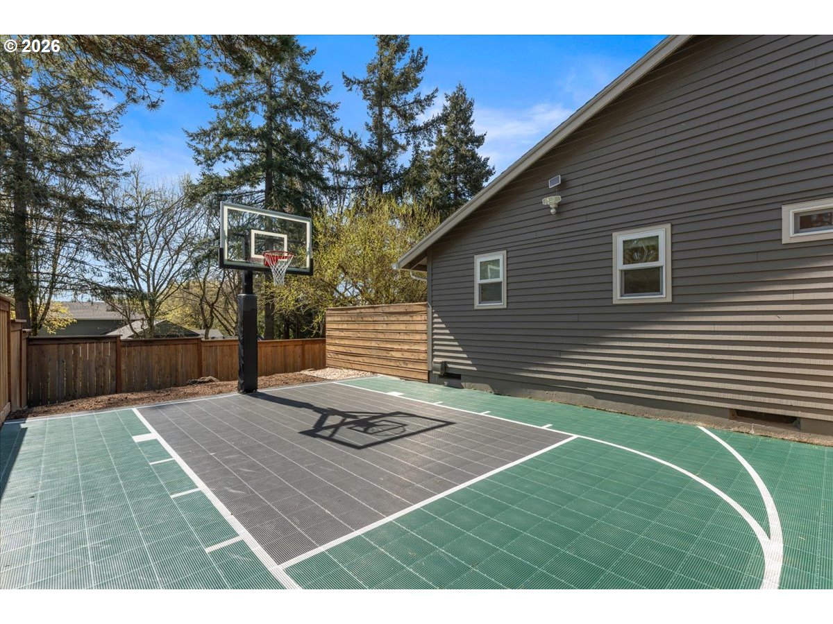 22 OTHELLO ST
