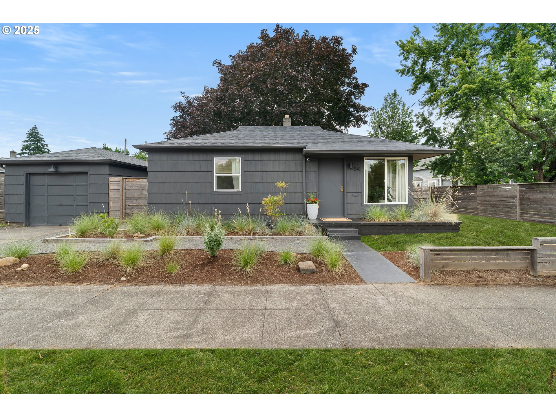 841 NE 77TH AVE