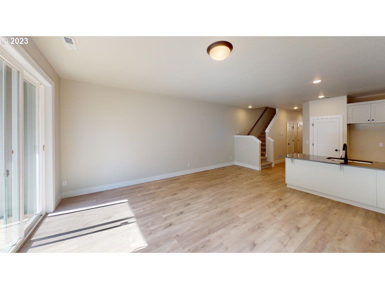 1127 lilium LN L39