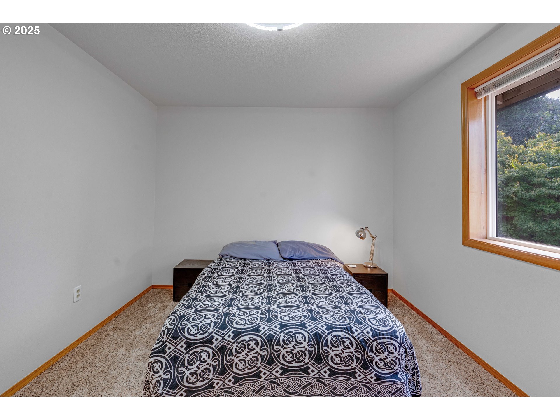4043 SE HARMONY PL