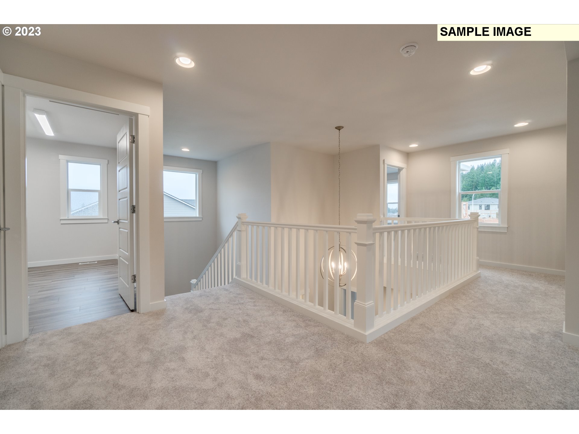 1999 NE Currin Creek DR