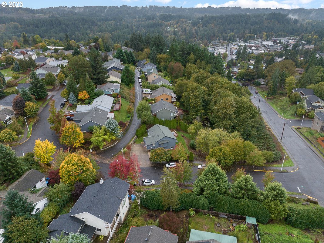 403 SE MOUNTAIN VIEW RD