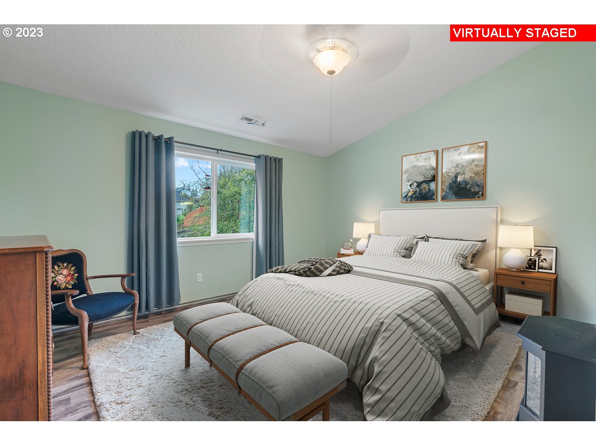 403 SE MOUNTAIN VIEW RD