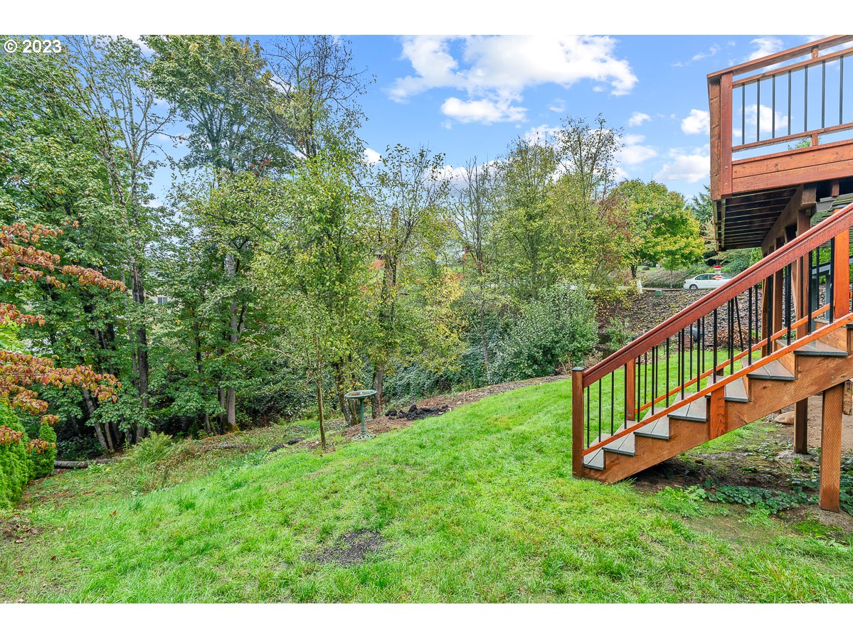 403 SE MOUNTAIN VIEW RD