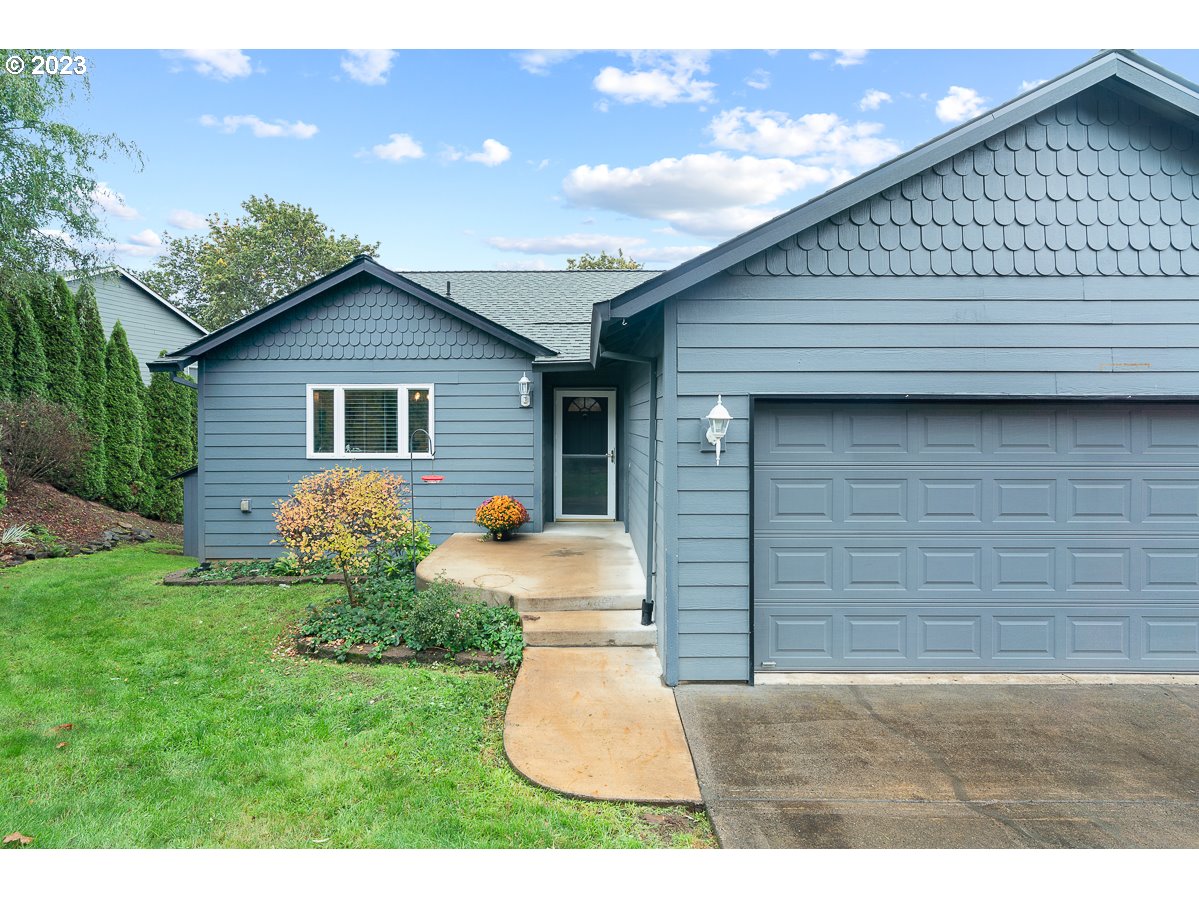 403 SE MOUNTAIN VIEW RD