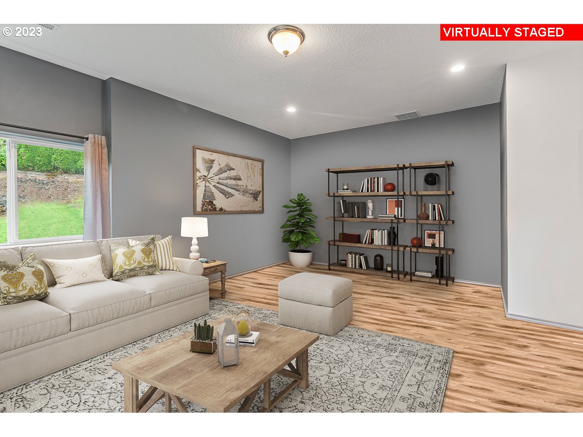 403 SE MOUNTAIN VIEW RD