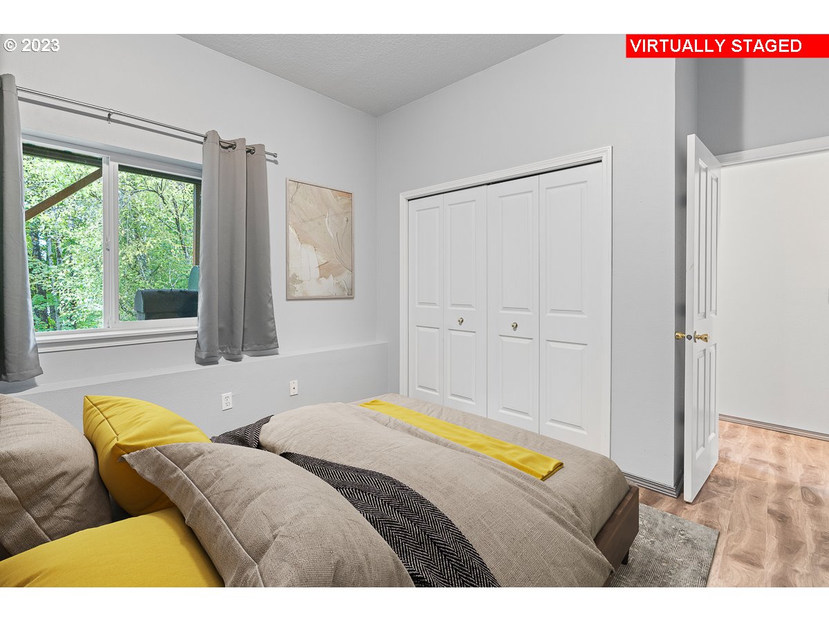 403 SE MOUNTAIN VIEW RD