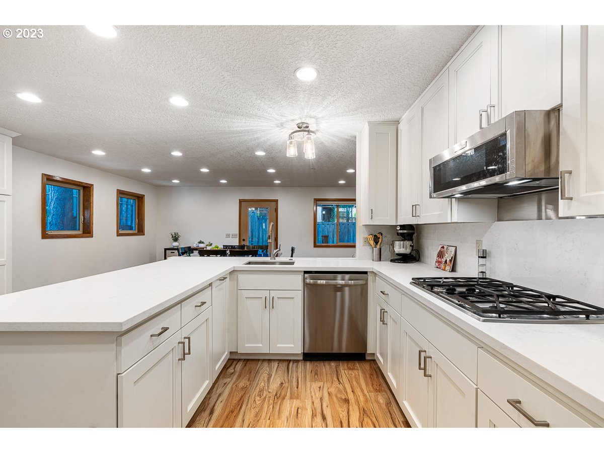 2820 SE BRIAN ST