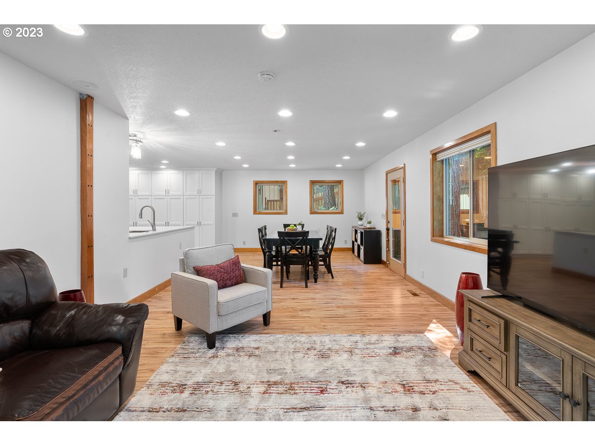 2820 SE BRIAN ST