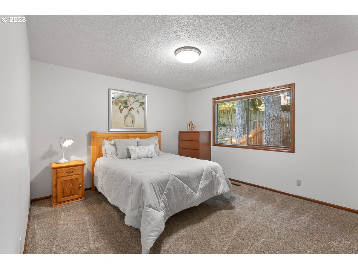 2820 SE BRIAN ST