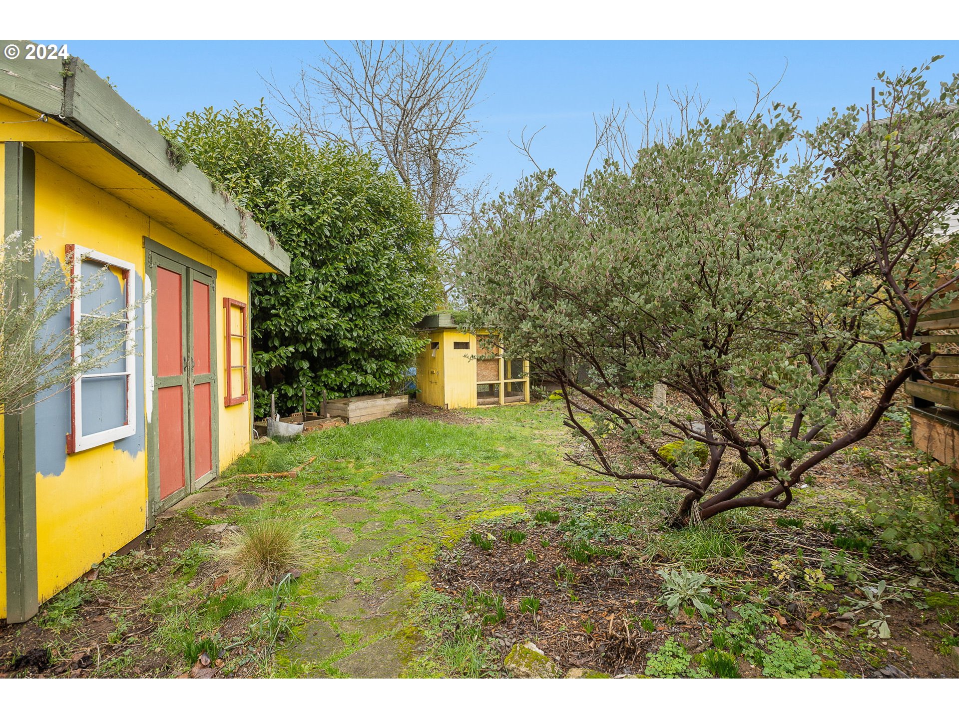 903 NE ROSA PARKS WAY