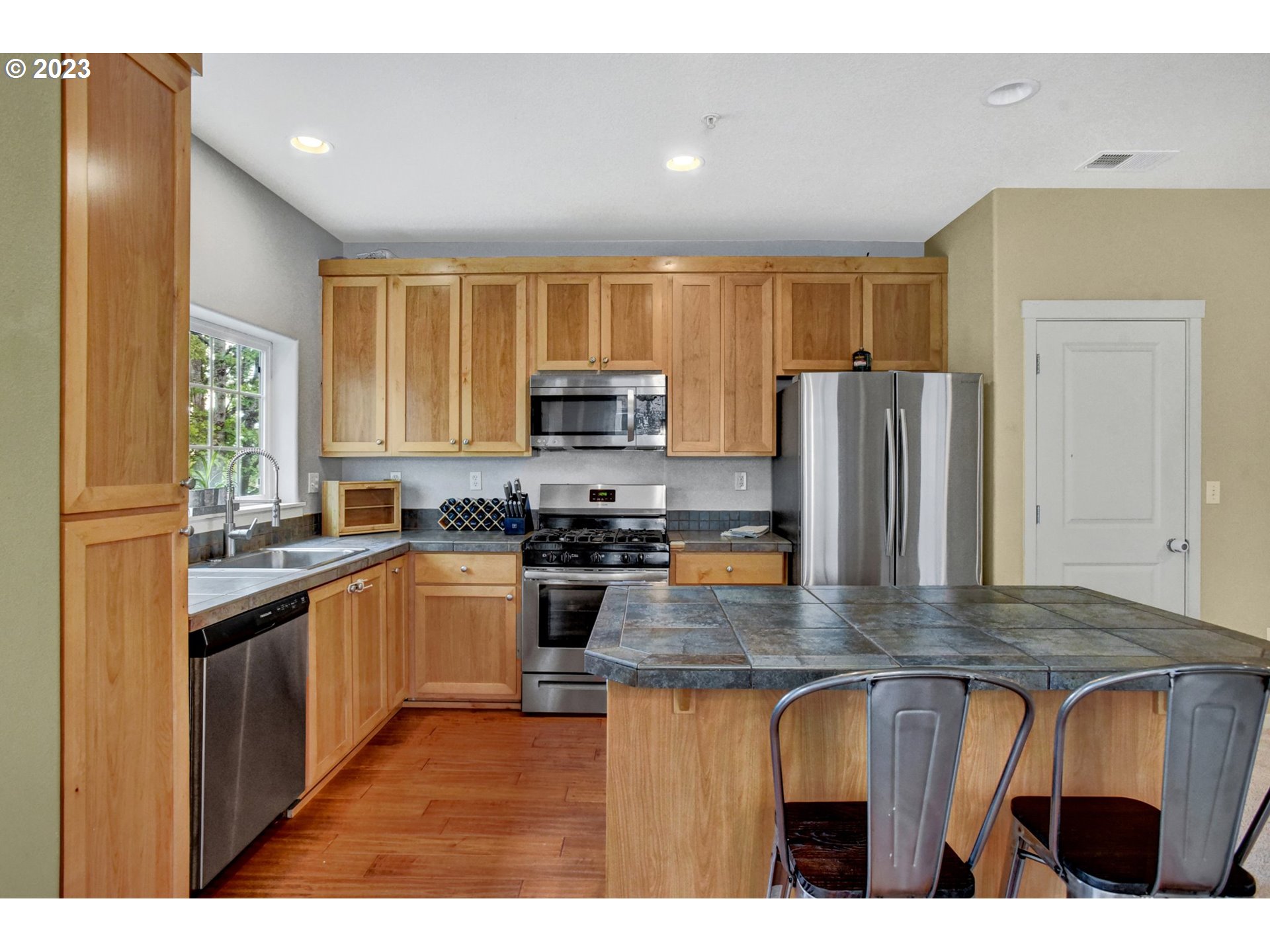 22806 SW FOREST CREEK DR 200