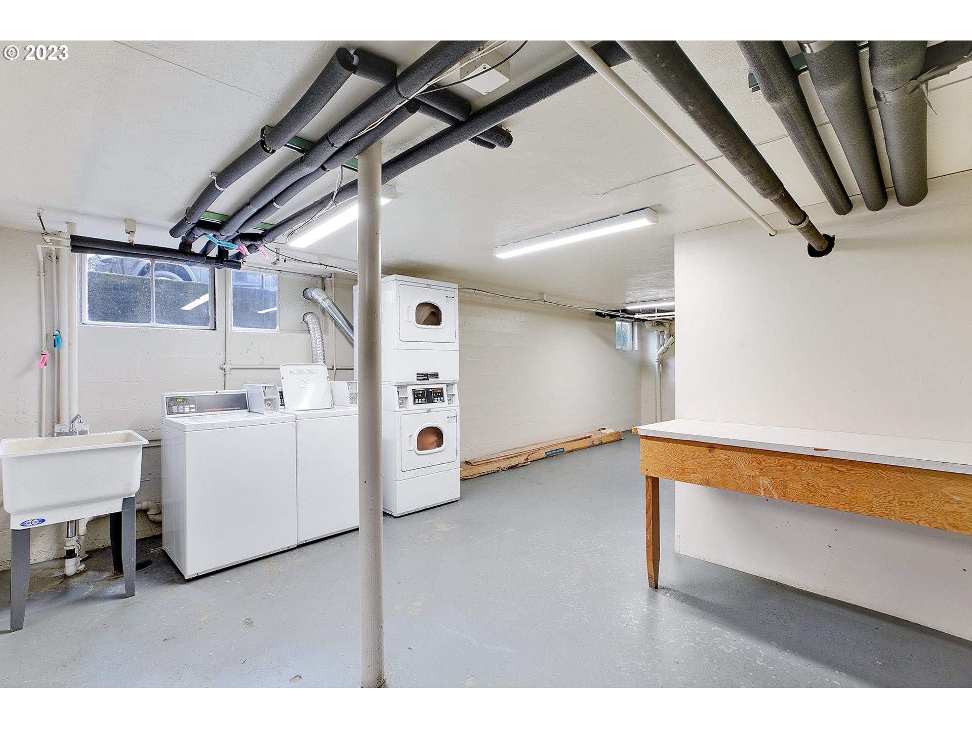 2031 NE CLACKAMAS ST Unit: 14