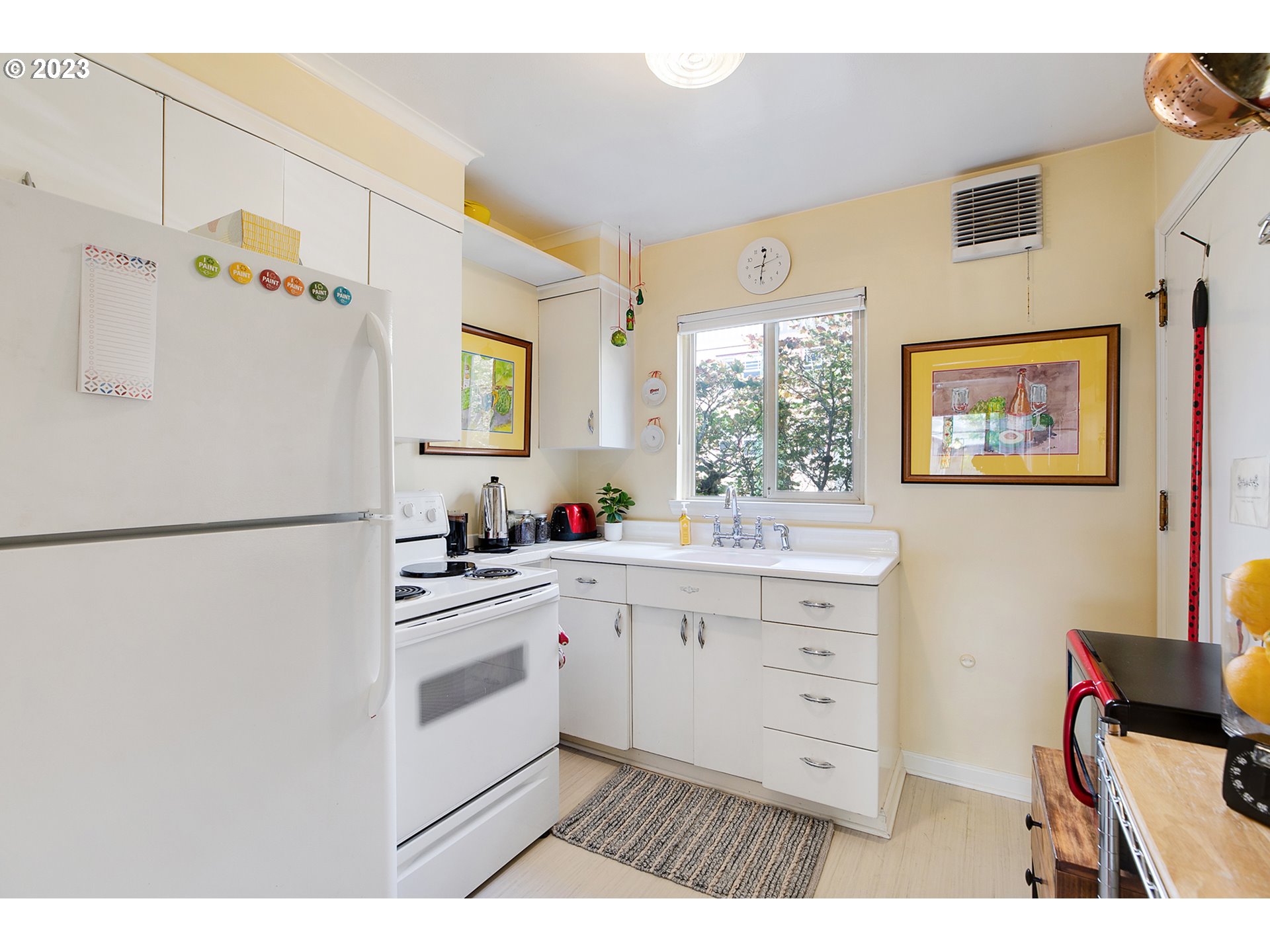 2031 NE CLACKAMAS ST Unit: 14