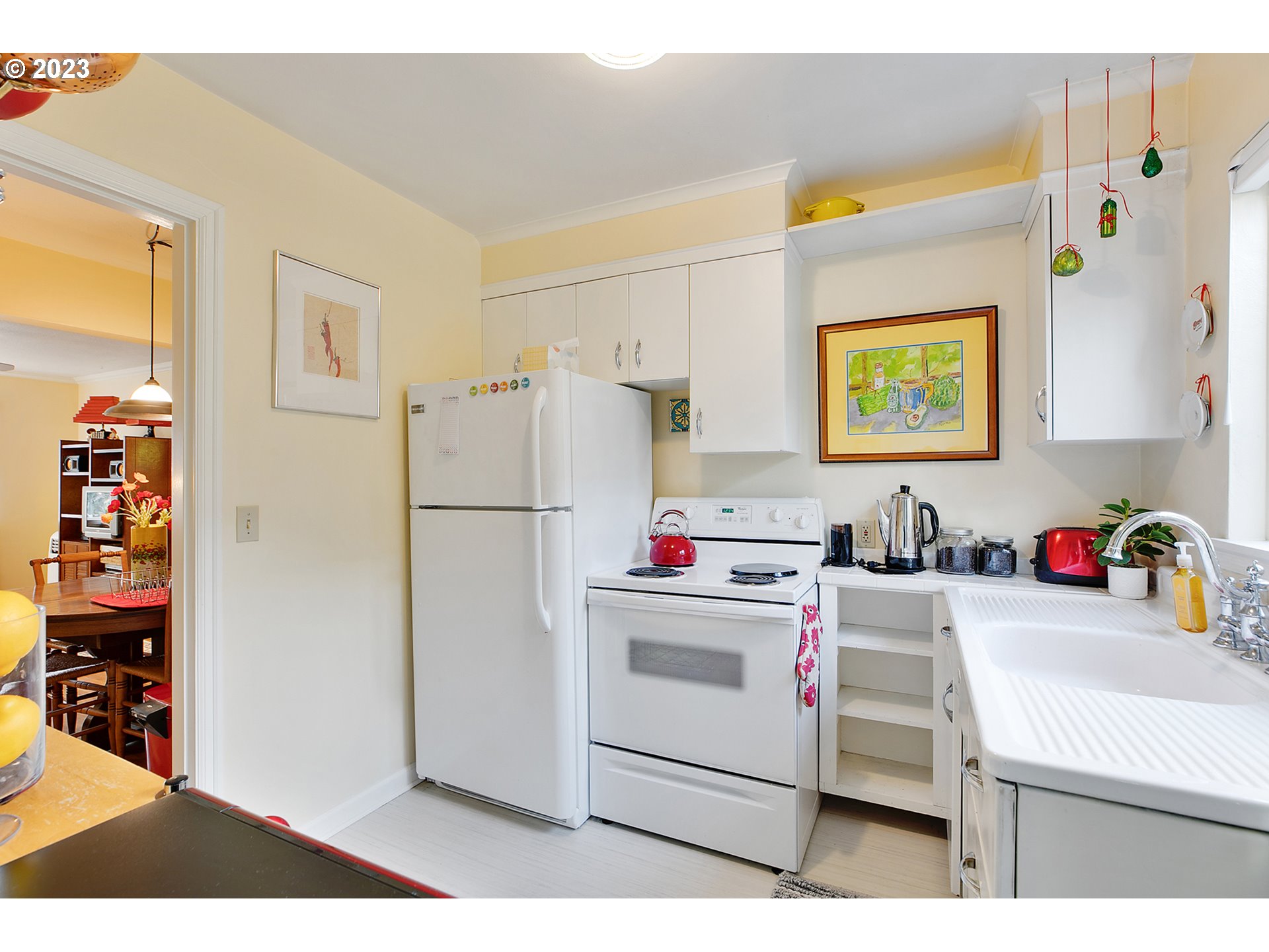 2031 NE CLACKAMAS ST Unit: 14