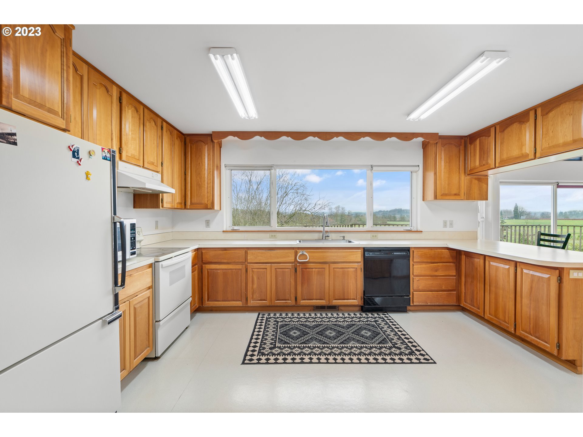 9280 NW OLD RAILROAD GRADE RD