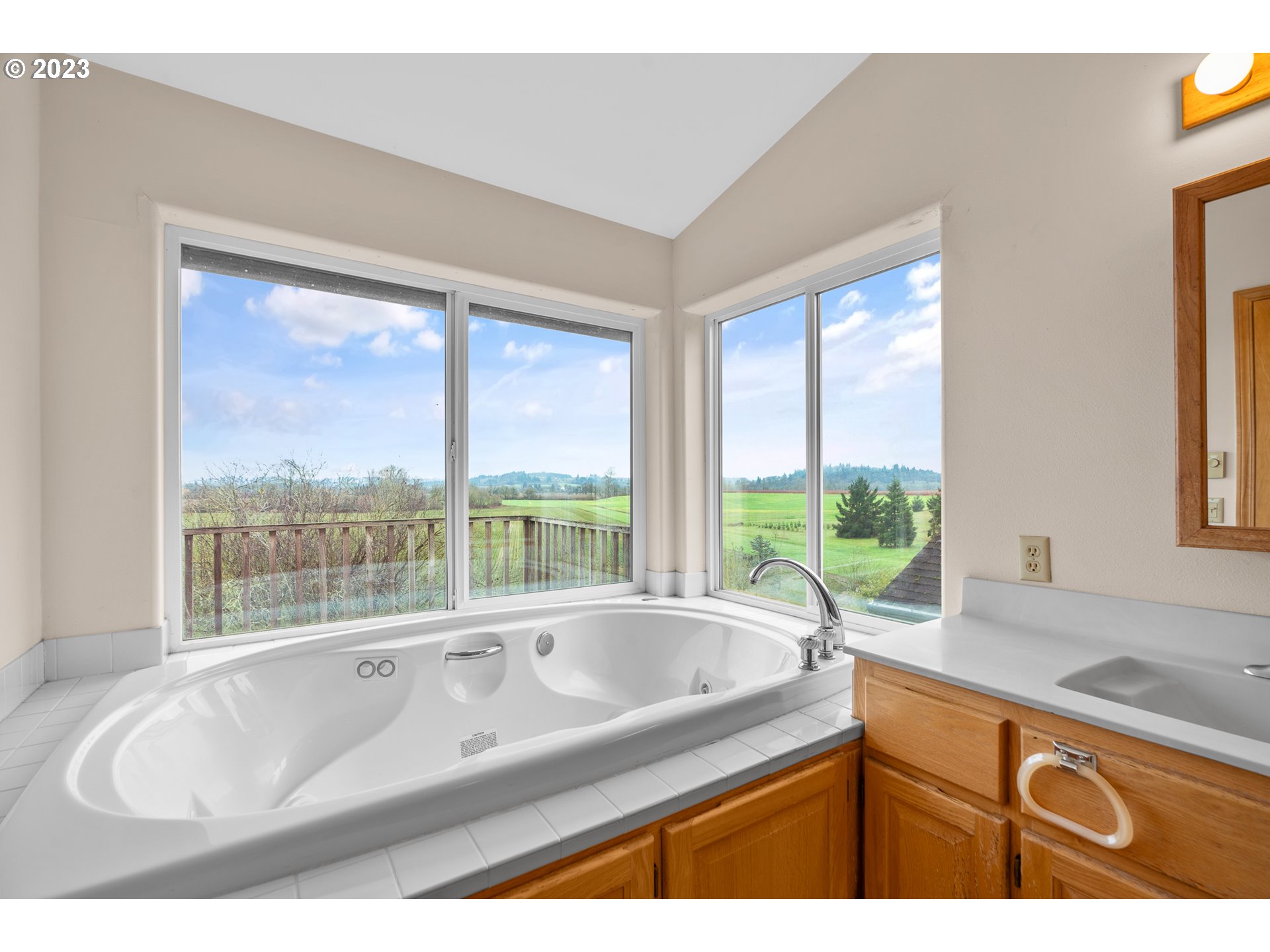 9280 NW OLD RAILROAD GRADE RD