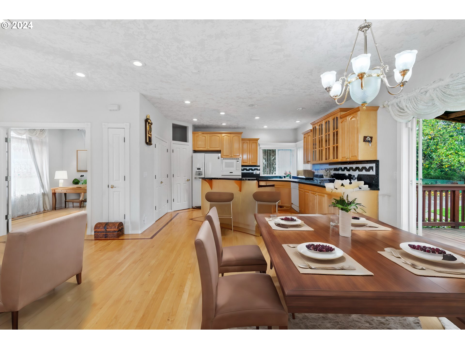 16423 SE MEADOWLAND CT