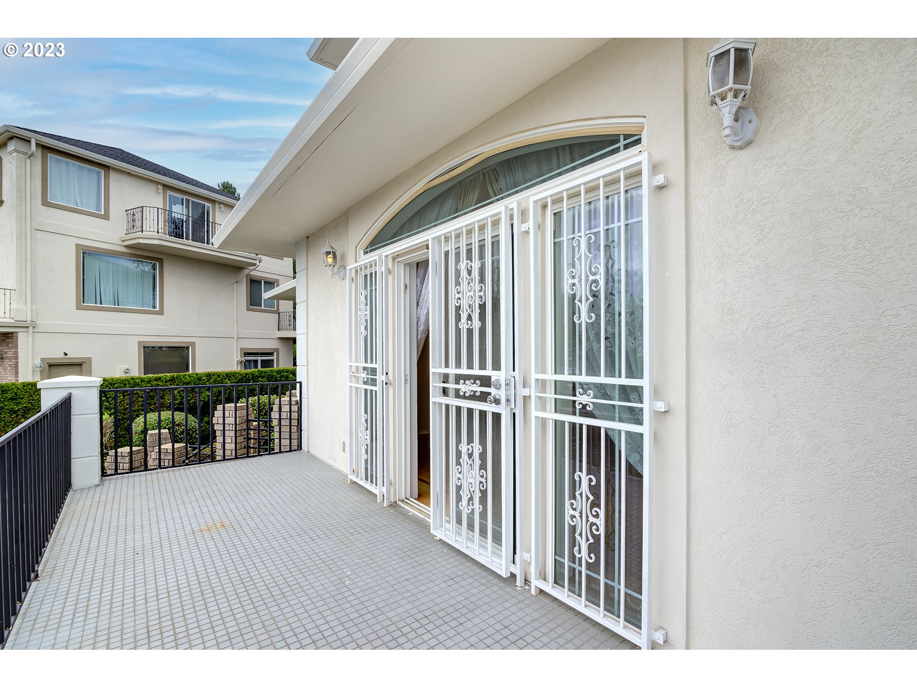 16423 SE MEADOWLAND CT