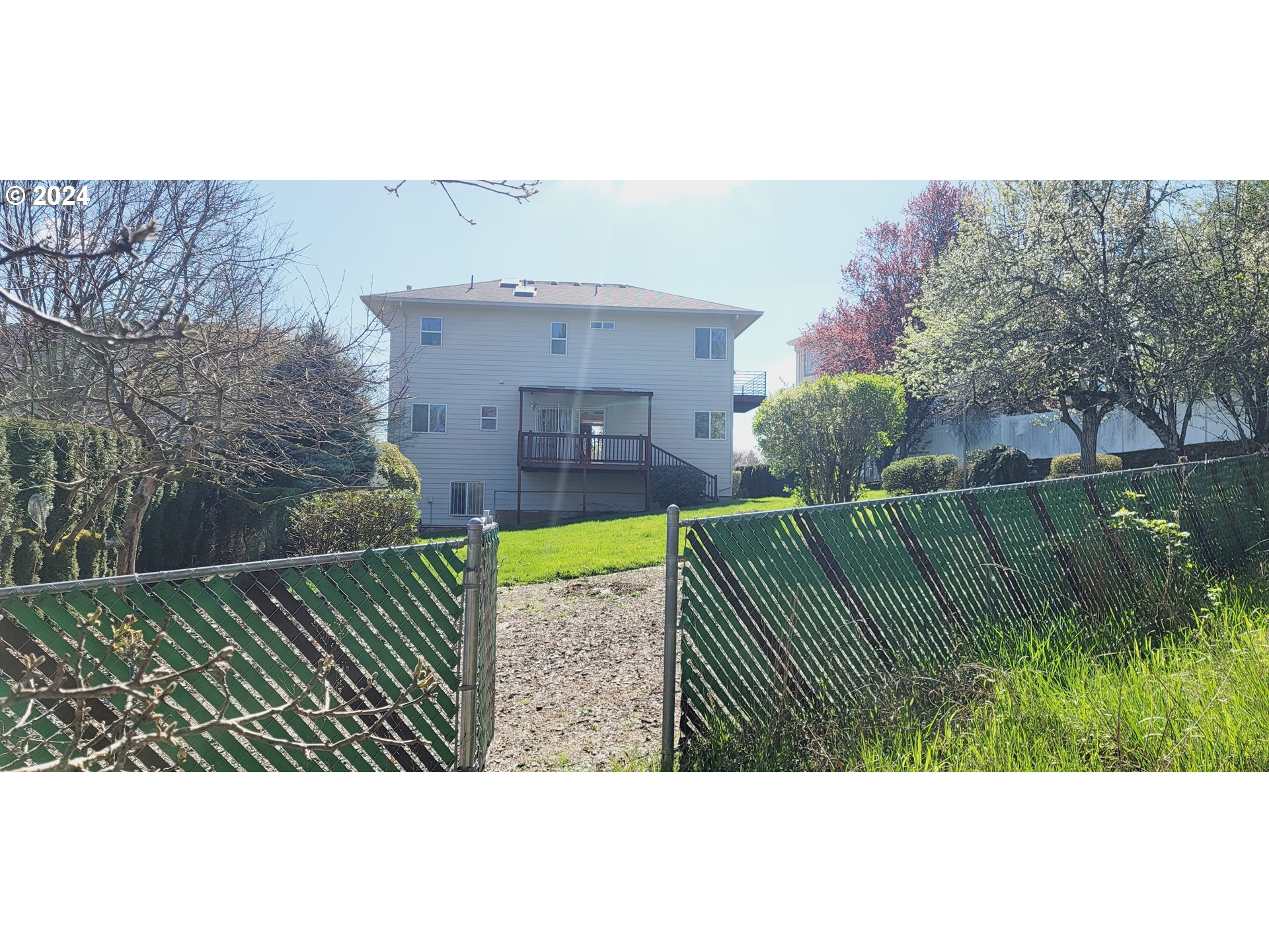 16423 SE MEADOWLAND CT