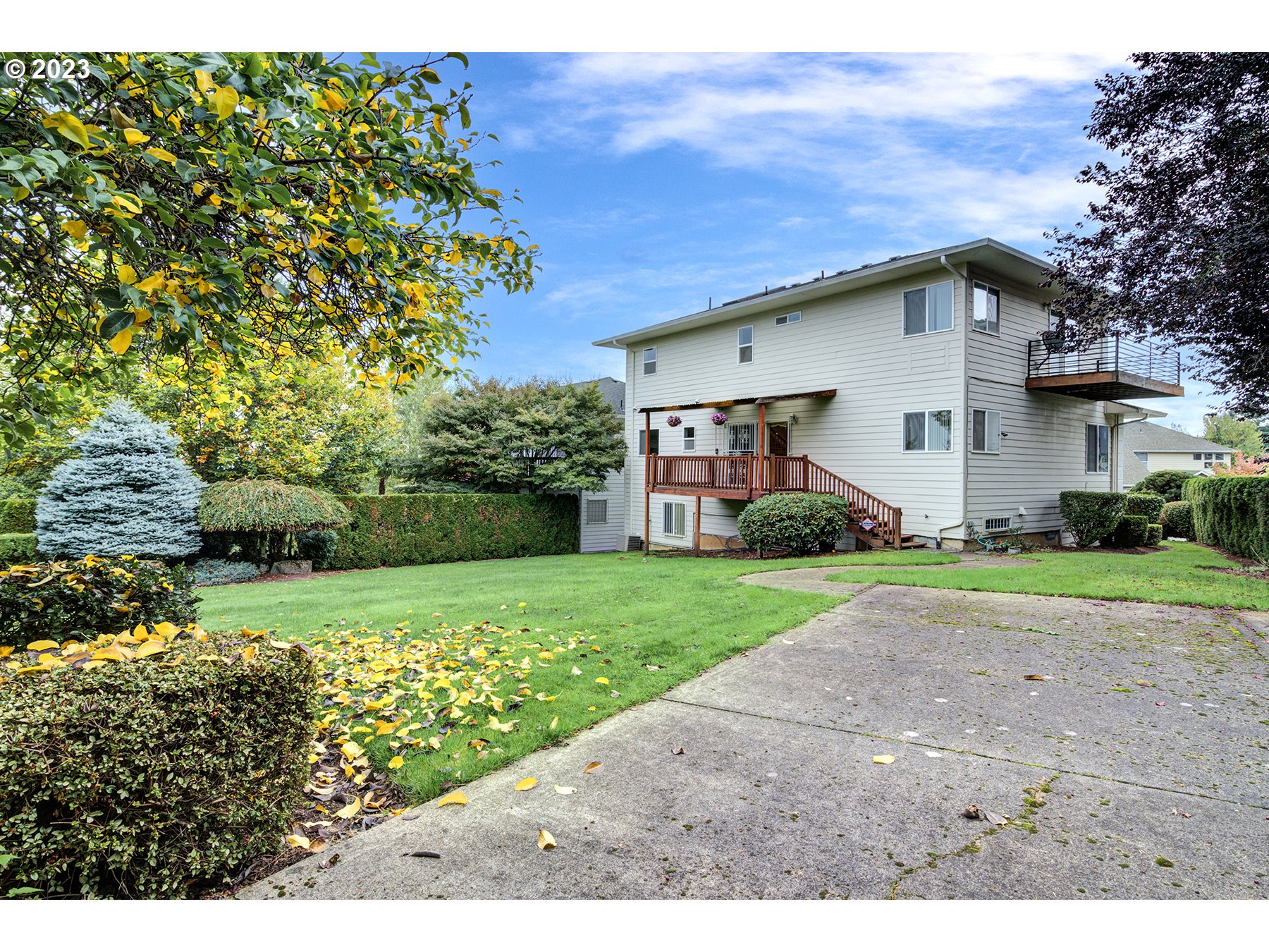 16423 SE MEADOWLAND CT